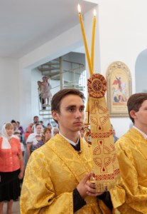Божественная литургия в храме святых первоверховных апостолов Петра и Павла г. Красноармейска