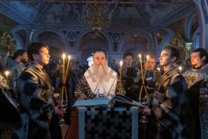 Пассия в Свято-Троицком кафедральном соборе г. Саратова