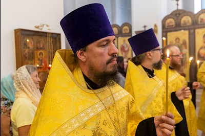Всенощное бдение в храме во имя святых первоверховных апостолов Петра и Павла г. Саратова