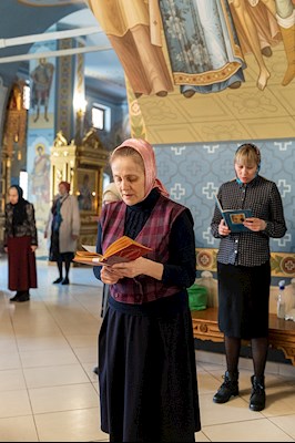 Утреня с чтением акафиста в Свято-Троицком кафедральном соборе г. Саратова