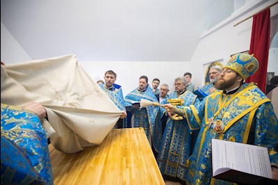 Митрополит Игнатий совершил Великое освящение храма в честь иконы Божией Матери «Спорительница хлебов» с. Кувыка и первую Божественную литургию в новоосвященном храме