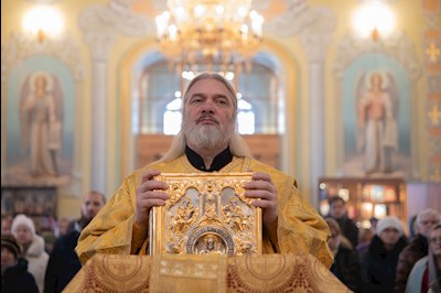 Митрополит Игнатий совершил Божественную литургию в Покровском соборе г. Саратова