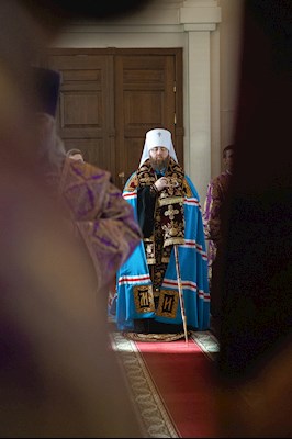 Митрополит Игнатий совершил всенощное бдение с чином воздвижения Креста в кафедральном соборе Живоначальной Троицы г. Вольска