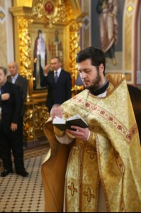 Божественная литургия в Свято-Троицком кафедральном соборе г. Саратова