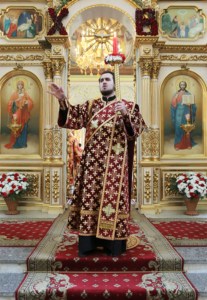 Божественная литургия в храме в честь Покрова Пресвятой Богородицы г.Саратова