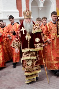 Божественная литургия в храме в честь Покрова Пресвятой Богородицы города Саратова