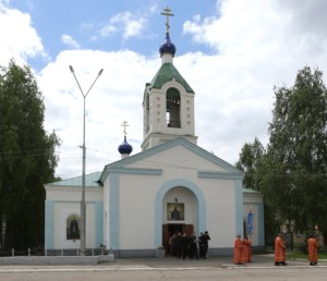 Божественная литургия в храме в честь Покрова Пресвятой Богородицы р.п. Новые Бурасы