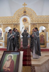 Литургия Преждеосвященных Даров, малое повечерие, утреня и первый час на Архиерейском подворье — храме во имя святых равноапостольных Кирилла и Мефодия при СГУ