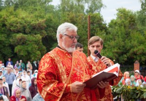 Божественная литургия в Вавиловом Доле