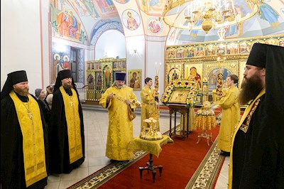 Всенощное бдение в Свято-Никольском мужском монастыре г. Саратова