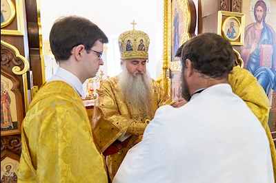 Божественная литургия в храме во имя святителя Николая Японского г. Саратова
