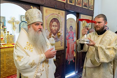 Божественная литургия в храме святителя Тихона Задонского г. Саратова