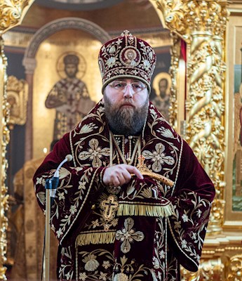 Божественная литургия в Свято-Троицком кафедральном соборе г. Саратова