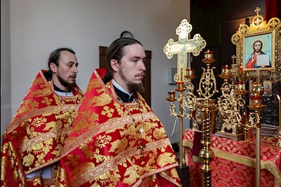 Божественная литургия в храме в честь иконы Божией Матери «Всех скорбящих Радость» г. Саратова