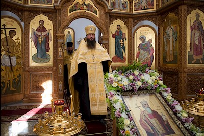 В саратовских храмах отметили День Крещения Руси