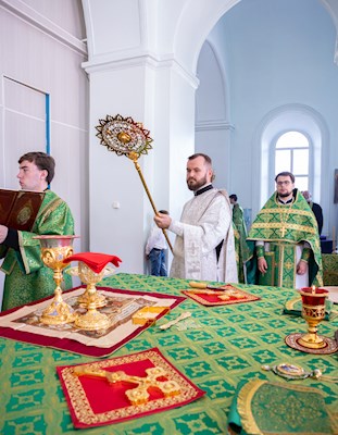 Митрополит Игнатий совершил Божественную литургию в Свято-Сергиевском женском монастыре села Алексеевка Базарно-Карабулакского района