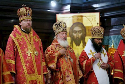 Митрополит Игнатий принял участие в Божественной литургии в Храме Христа Спасителя