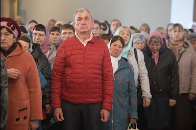 Митрополит Игнатий совершил Божественную литургию в Покровском храме г. Петровска
