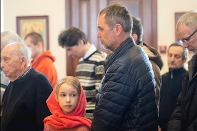 Митрополит Игнатий совершил Божественную литургию в храме святителей Василия Великого, Григория Богослова и Иоанна Златоустого г. Саратова