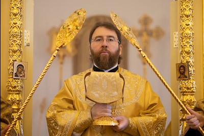 Митрополит Игнатий совершил Божественную литургию в Свято-Никольском храме с. Октябрьский Городок