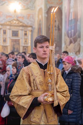 Митрополит Игнатий совершил Божественную литургию в Покровском соборе г. Саратова
