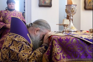 Божественная литургия в храме великомученика Георгия Победоносца г. Саратова