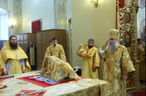 Божественная литургия в храме в честь Покрова Пресвятой Богородицы г. Саратова