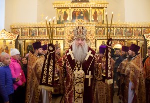 Митрополит Лонгин совершил Великое освящение храма во имя великомученицы Параскевы с. Благодатное Хвалынского района