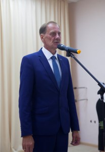 Митрополит Лонгин освятил спортивный зал школы и дом культуры села Сторожевка