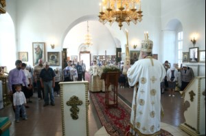 Божественная литургия в храме во имя Архангела Михаила с. Михайловка Саратовского района