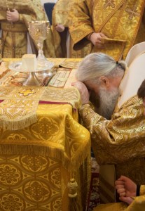 Божественная литургия в храме во имя святителя Николая Японского г. Саратова