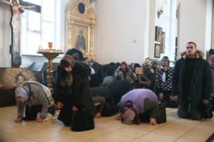 Литургия Преждеосвященных Даров в храме в честь Казанской иконы Божией Матери г.Саратова