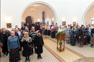 Божественная литургия в храме преподобного Сергия Радонежского г. Саратова