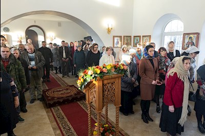 Божественная литургия в храме во имя святых бессребреников и чудотворцев Космы и Дамиана г. Саратова