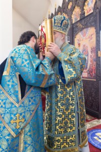 Божественная литургия в храме в честь иконы Божией Матери «Всех скорбящих Радость» г. Саратова