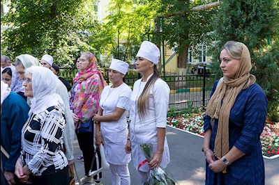 Божественная литургия в храме во имя великомученика и целителя Пантелеимона г. Саратова