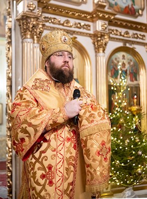 Митрополит Игнатий совершил Великую рождественскую вечерню