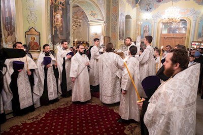 Митрополит Игнатий совершил всенощное бдение в Покровском соборе г. Саратова