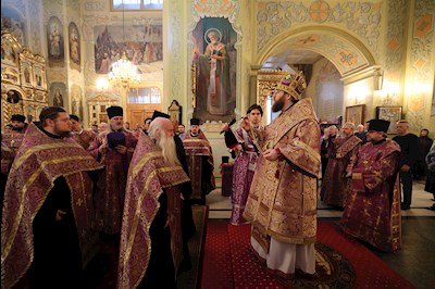 Митрополит Игнатий совершил всенощное бдение в Покровском соборе г. Саратова