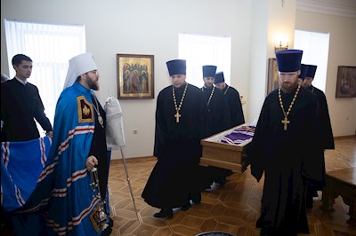 Завершилось пребывание саратовских святителей в крестовом храме епархиального управления