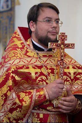 Митрополит Игнатий совершил Божественную литургию пасхальным чином в храме святого пророка Илии п. Сенной Вольского района