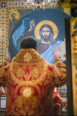 Митрополит Игнатий совершил Божественную литургию в храме святых мучениц Веры, Надежды, Любови и матери их Софии поселка Светлый