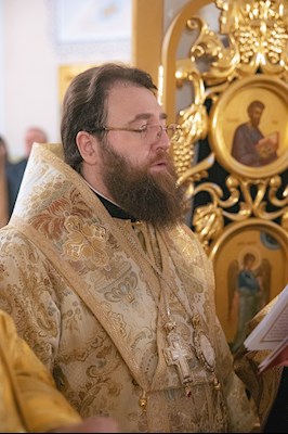 Митрополит Игнатий совершил Великое освящение храма святителя и Чудотворца Николая села Долгий Буерак Гагаринского района г. Саратова и Божественную литургию в новоосвященном храме