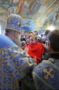 Божественная литургия в Свято-Троицком соборе Саратова
