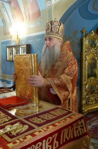 Крещальная Литургия в Свято-Троицком соборе Саратова