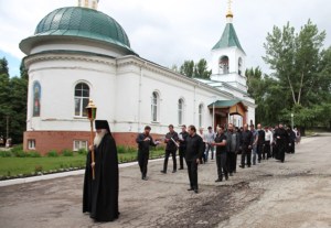 Божественная литургия в Спасо-Преображенском мужском монастыре Саратова