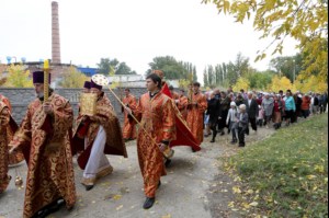 Божественная литургия в храме во имя мучениц Веры, Надежды, Любови и матери их Софии поселка Светлый Татищевского района