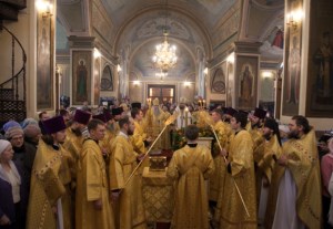 Божественная литургия в Свято-Троицком кафедральном соборе г. Покровска