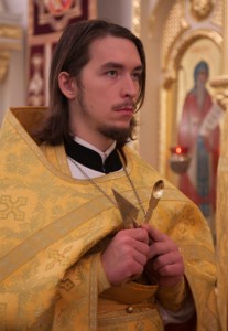 Божественная литургия на Архиерейском подворье — храме святых равноапостольных Кирилла и Мефодия при СГУ