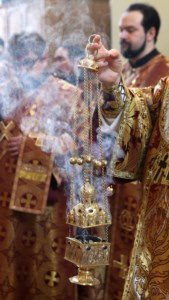 Вечерня в соединении с Литургией Василия Великого и Чин умовения ног в храме в честь Покрова Пресвятой Богородицы г.Саратова